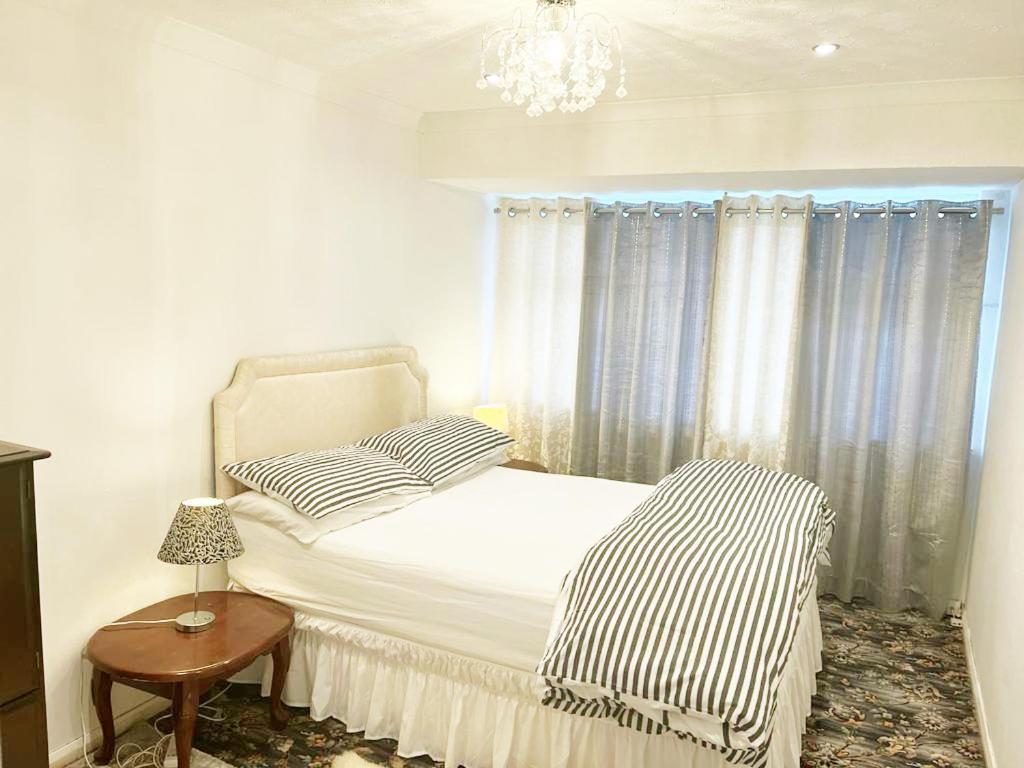 Blessings Of Peace Home Away From Home 卡迪夫 外观 照片