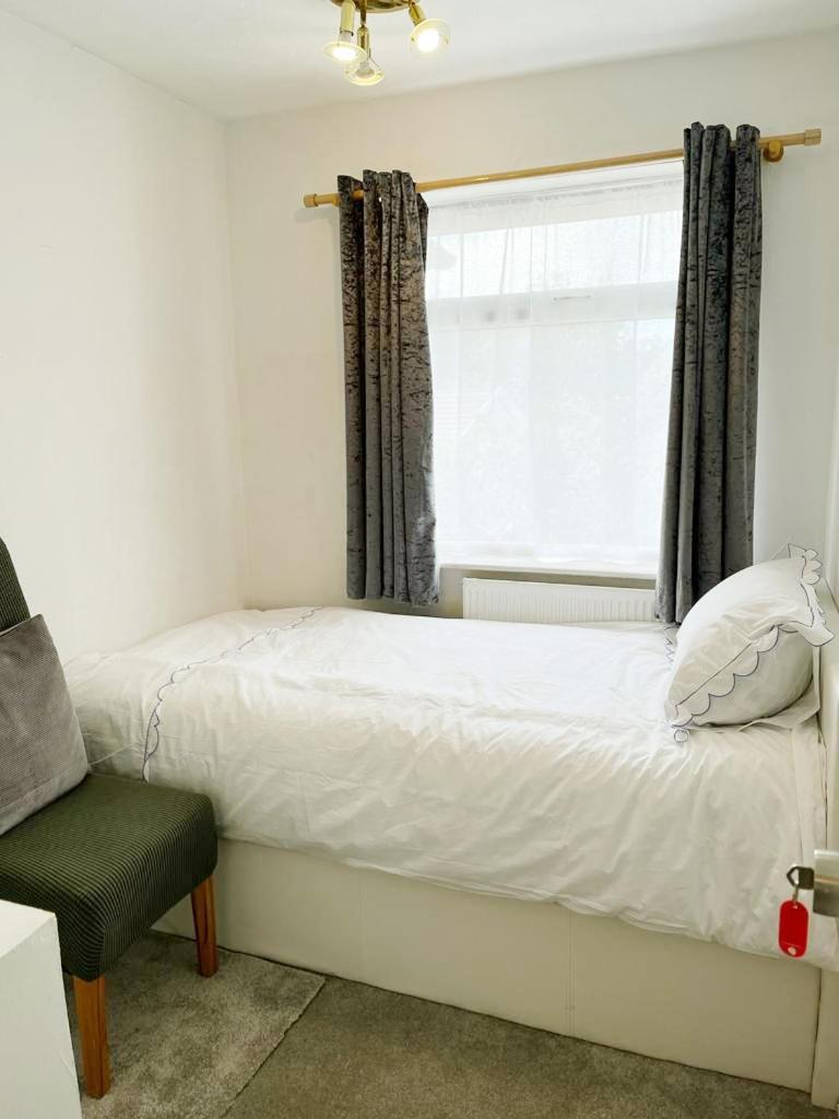 Blessings Of Peace Home Away From Home 卡迪夫 外观 照片